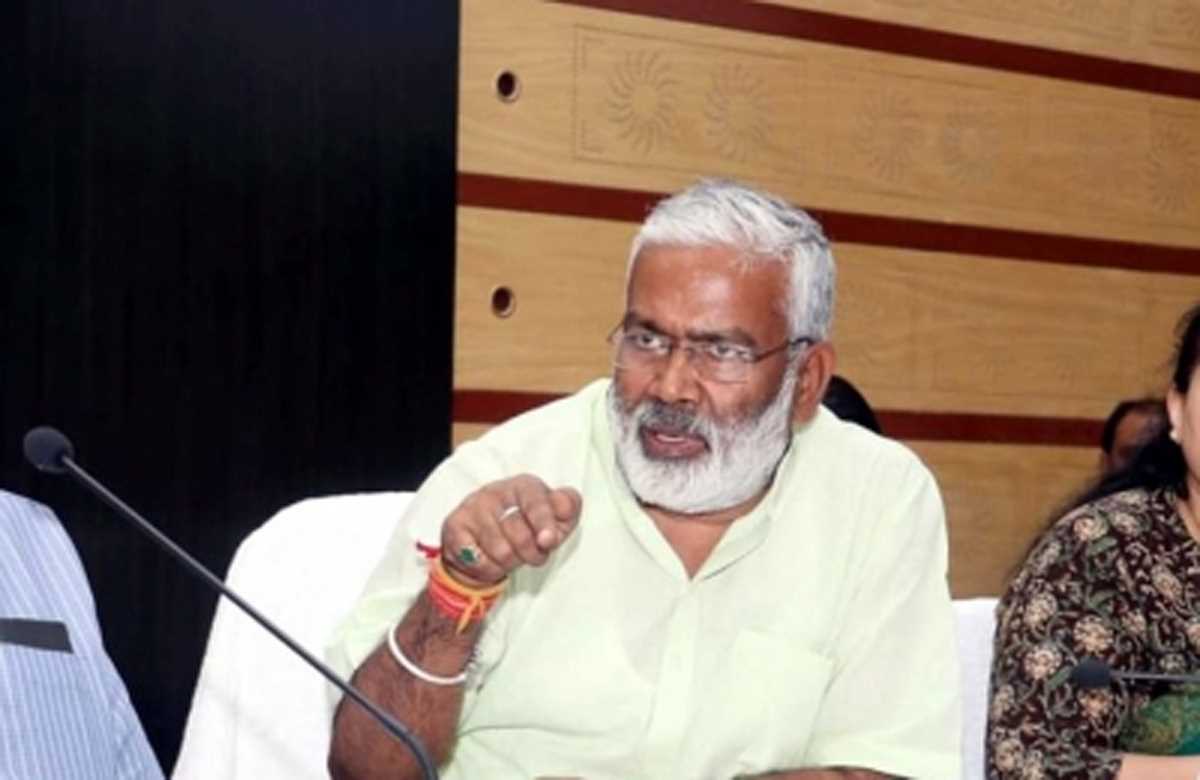 राज्य पेयजल एवं स्वच्छता मिशन के दफ्तर पहुंचे जल शक्ति मंत्री